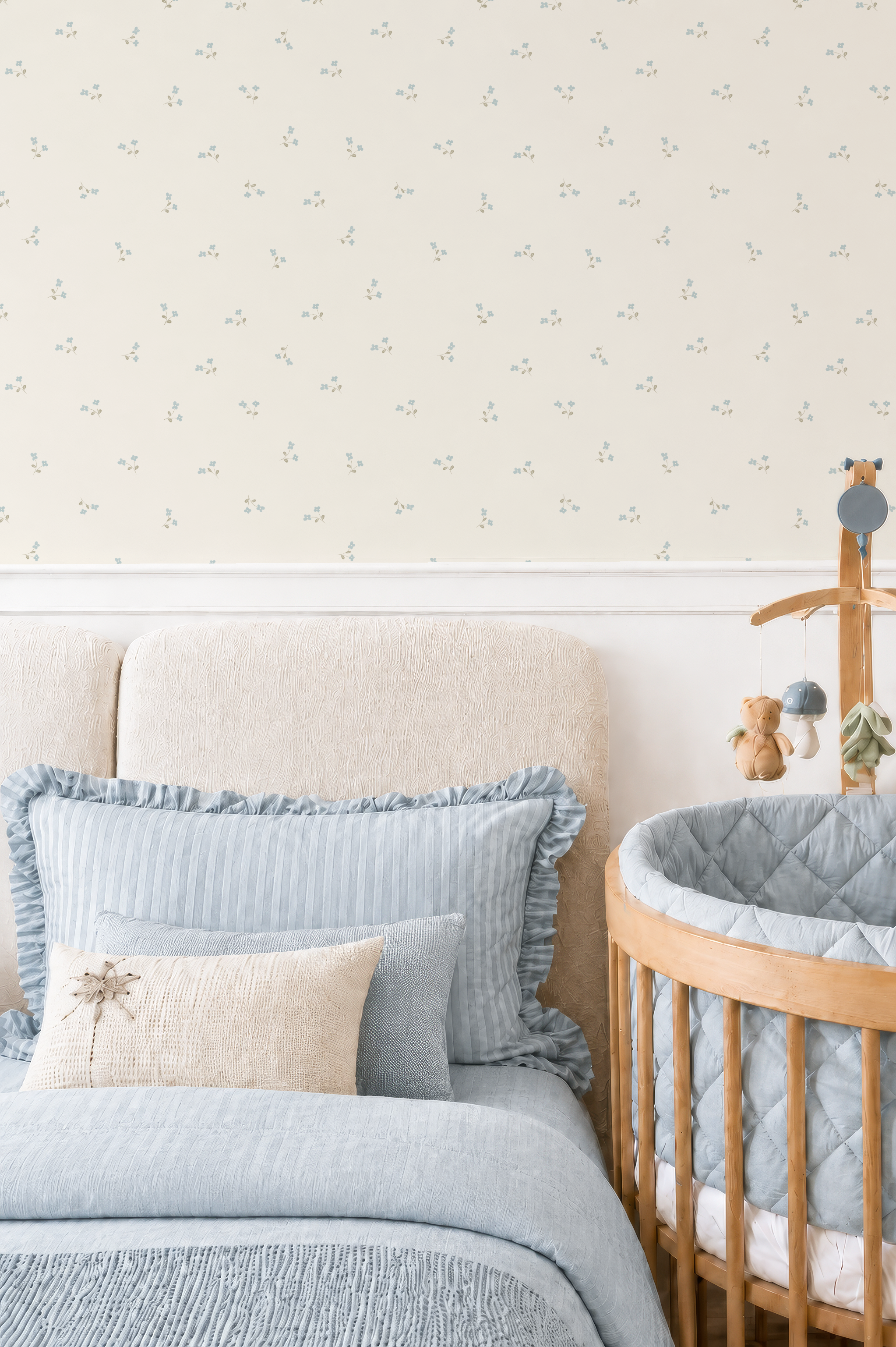 Floral and botanical Wallpaper