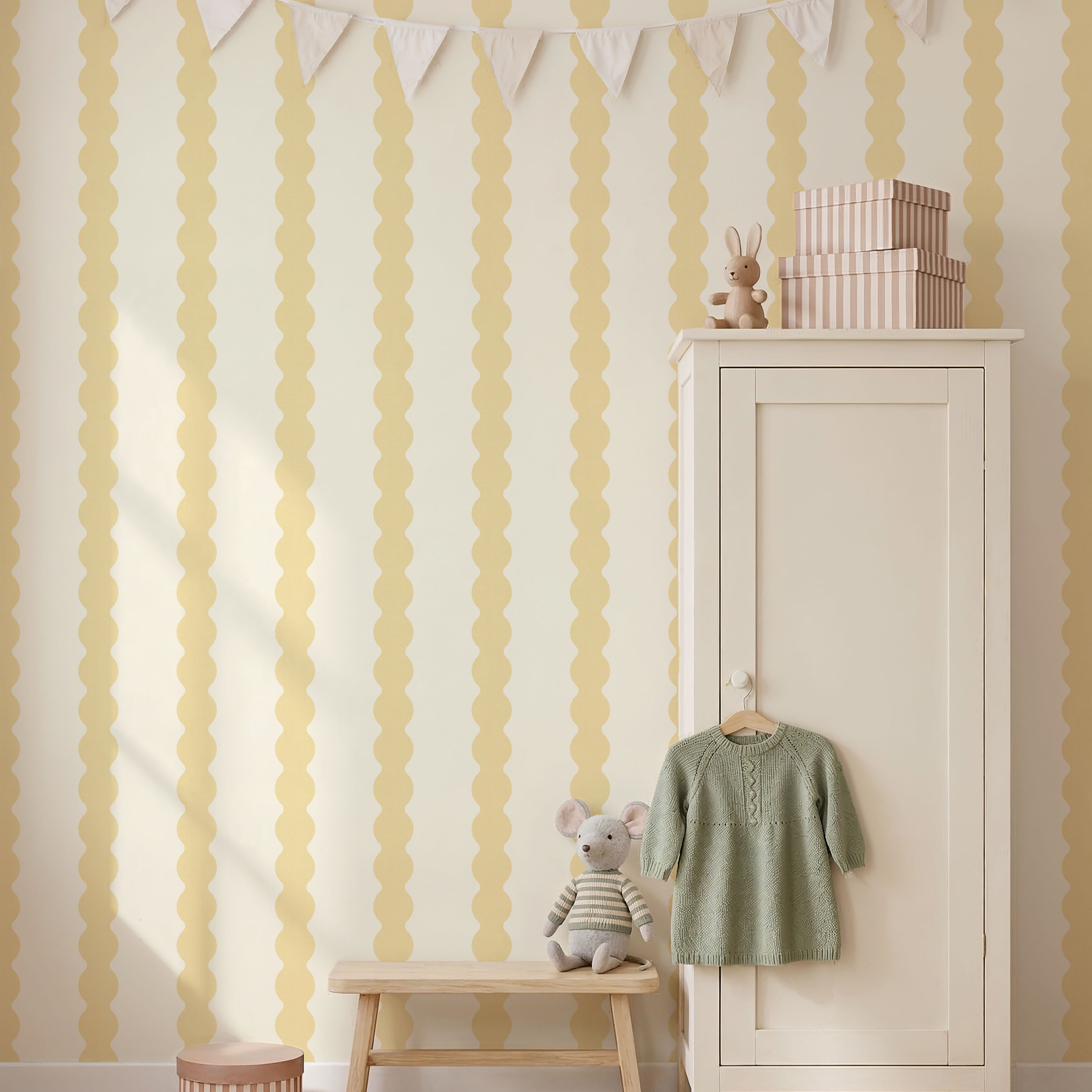 Retro Pastel yellow Wavy Striped Wallpaper